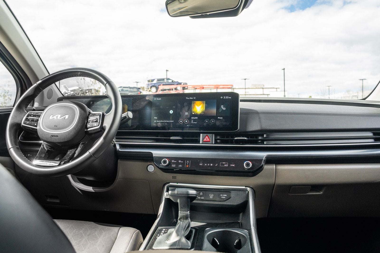 2025 Kia Carnival LXS