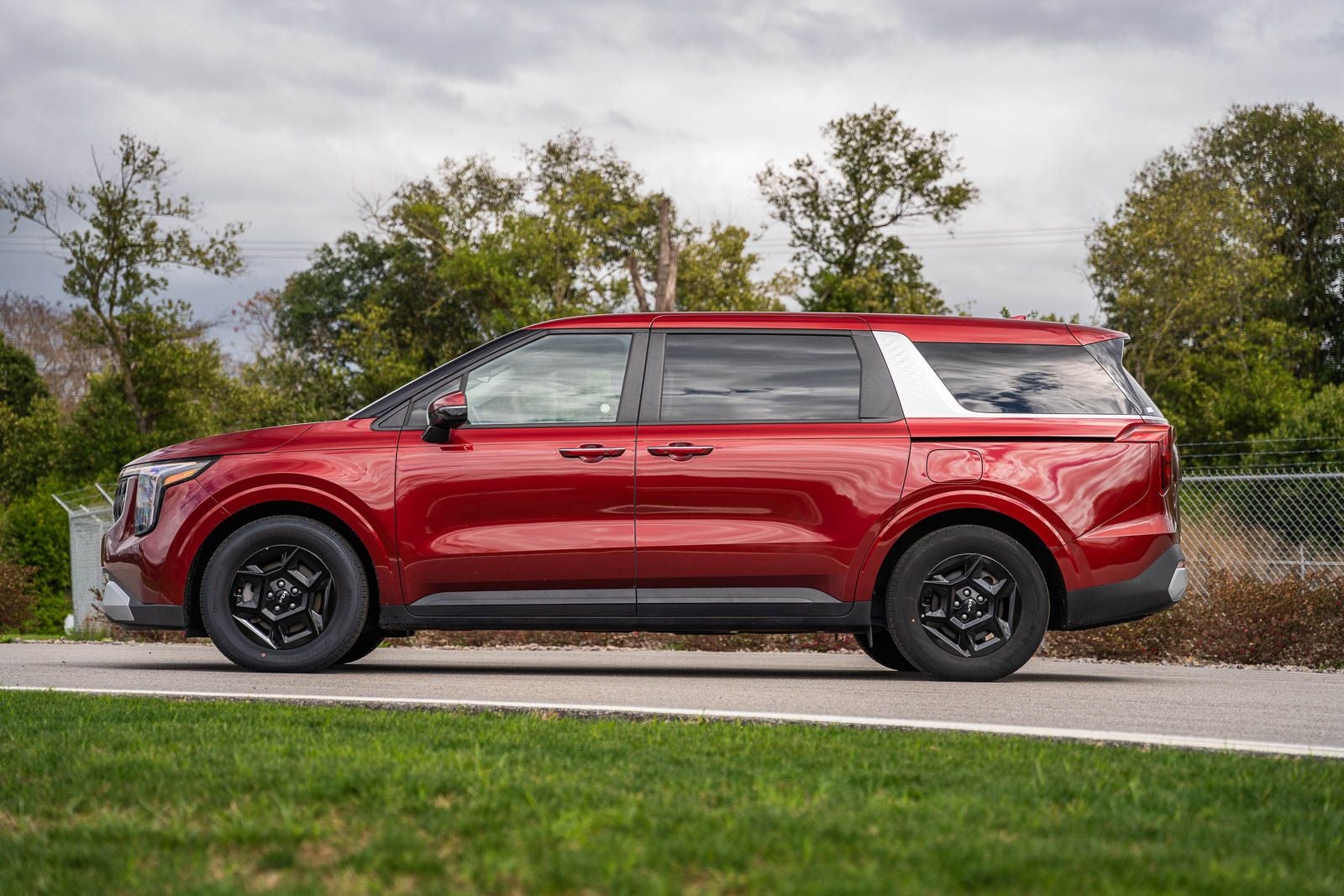 2025 Kia Carnival LXS