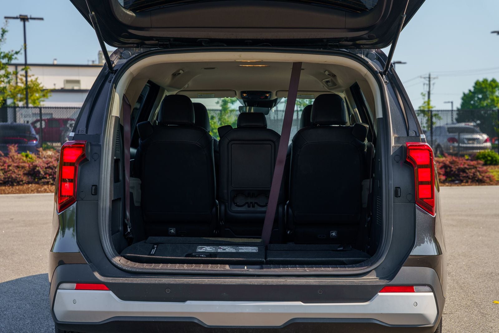 2025 Kia Carnival LXS