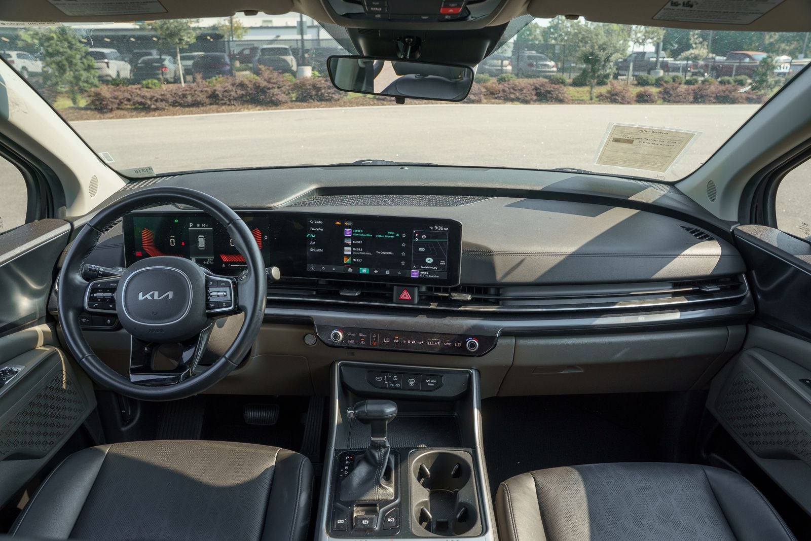 2025 Kia Carnival LXS