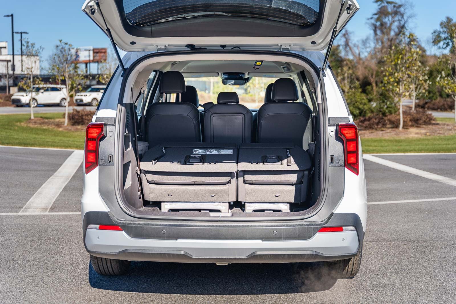 2026 Kia Carnival LXS