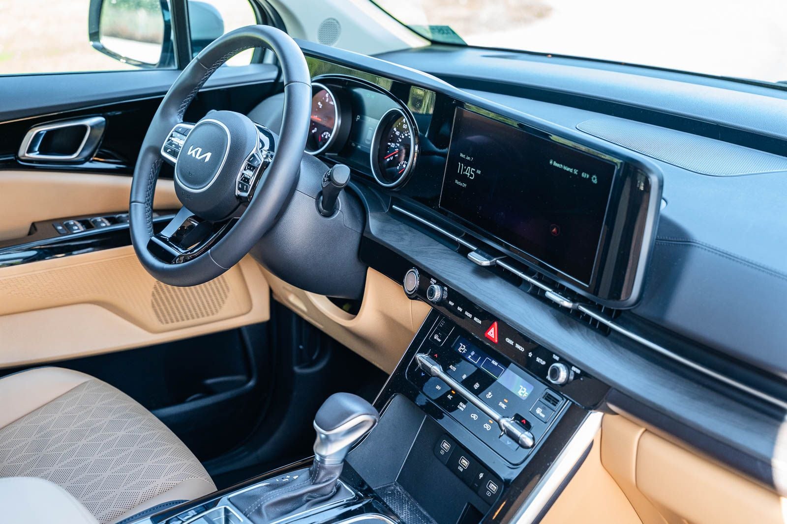 2024 Kia Carnival EX