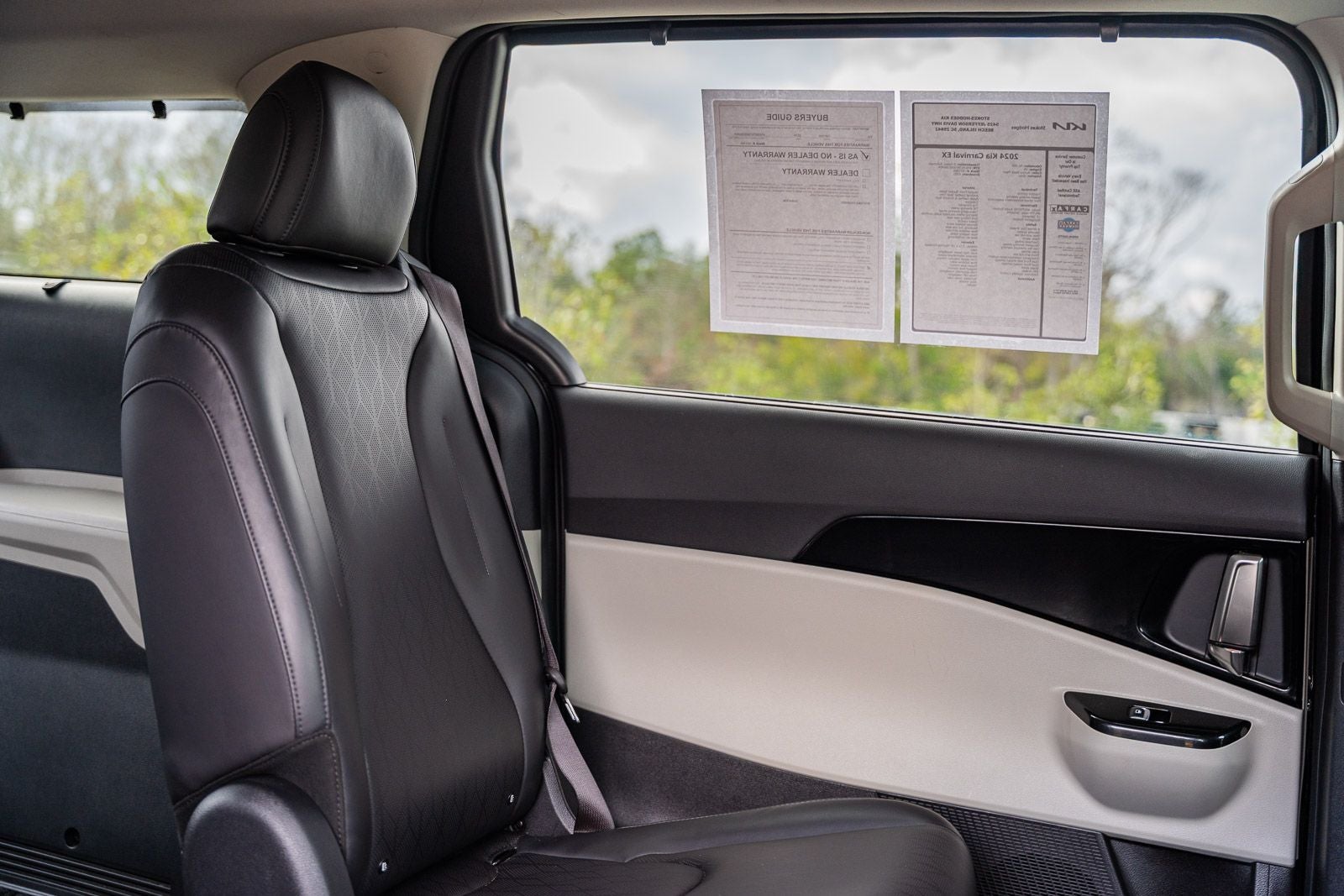 2024 Kia Carnival EX