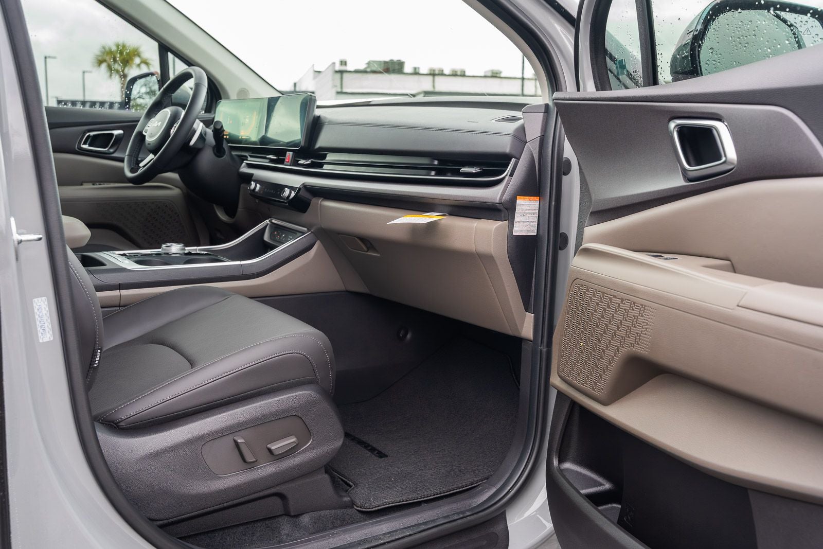 2026 Kia Carnival Hybrid EX