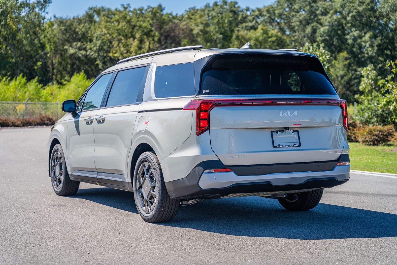 2026 Kia Carnival Hybrid EX