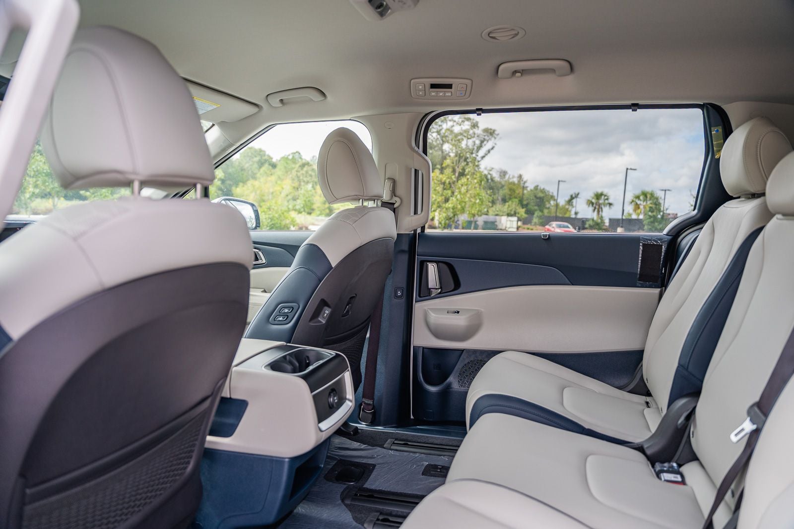 2026 Kia Carnival Hybrid EX