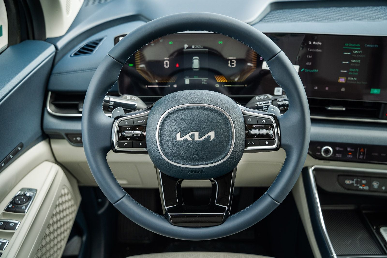 2026 Kia Carnival Hybrid EX