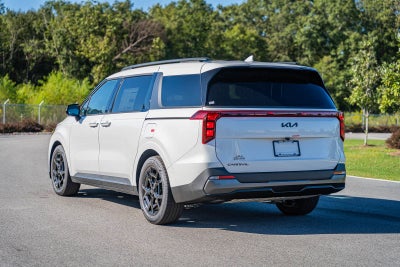2026 Kia Carnival SX