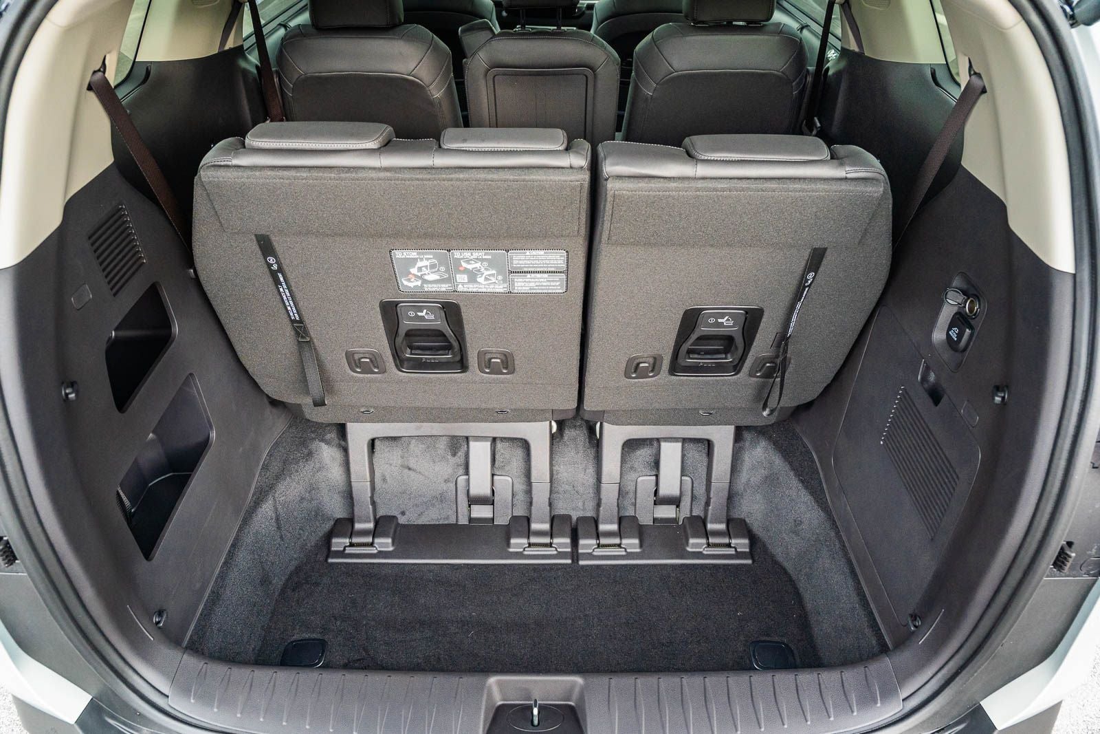 2026 Kia Carnival Hybrid SX Prestige