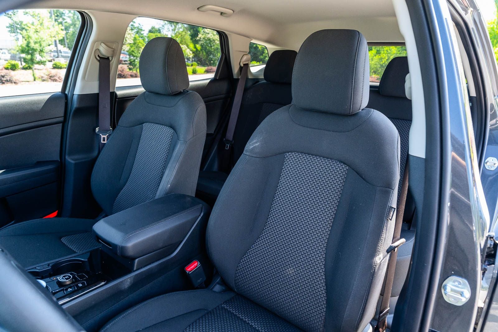 2025 Kia Sportage Hybrid LX