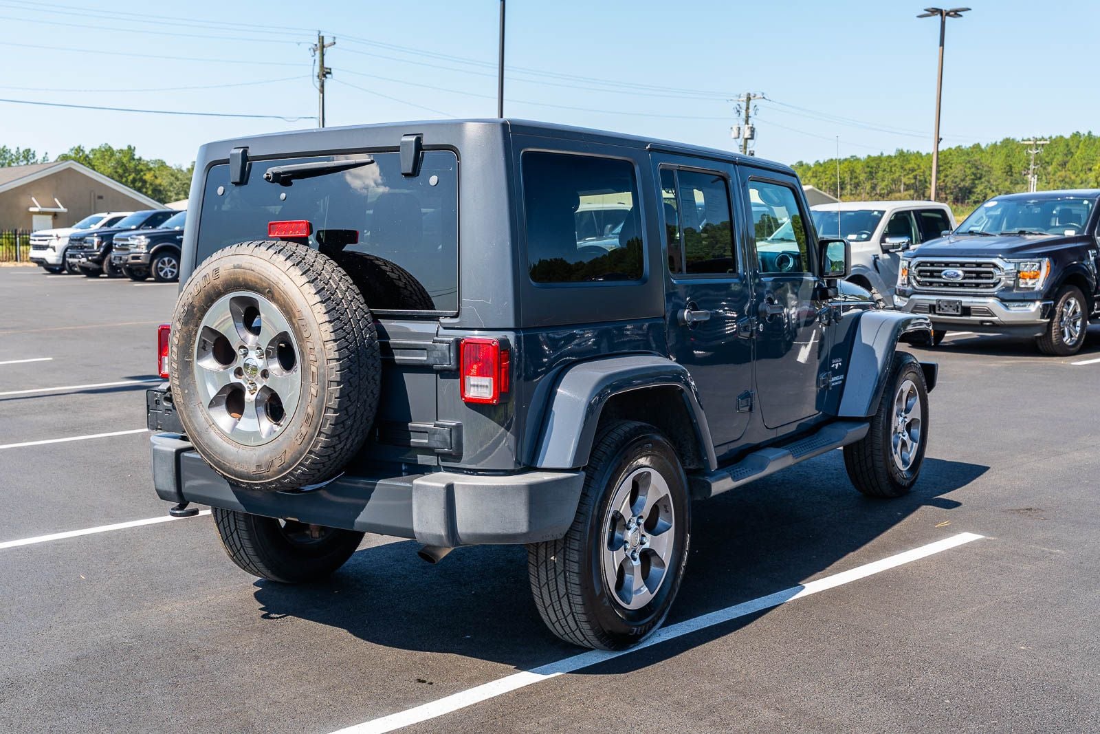 2017 Jeep Wrangler Unlimited Sahara