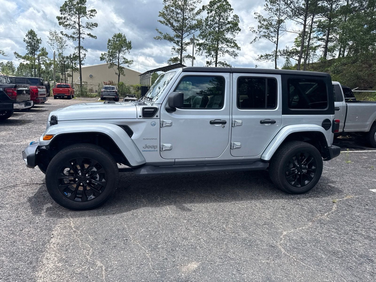 2023 Jeep Wrangler Sahara 4xe