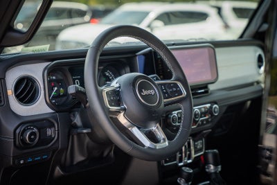 2025 Jeep Wrangler Sahara 4xe