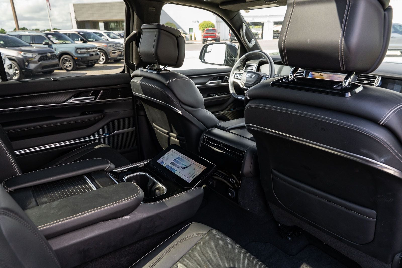 2024 Jeep Grand Wagoneer L Series II