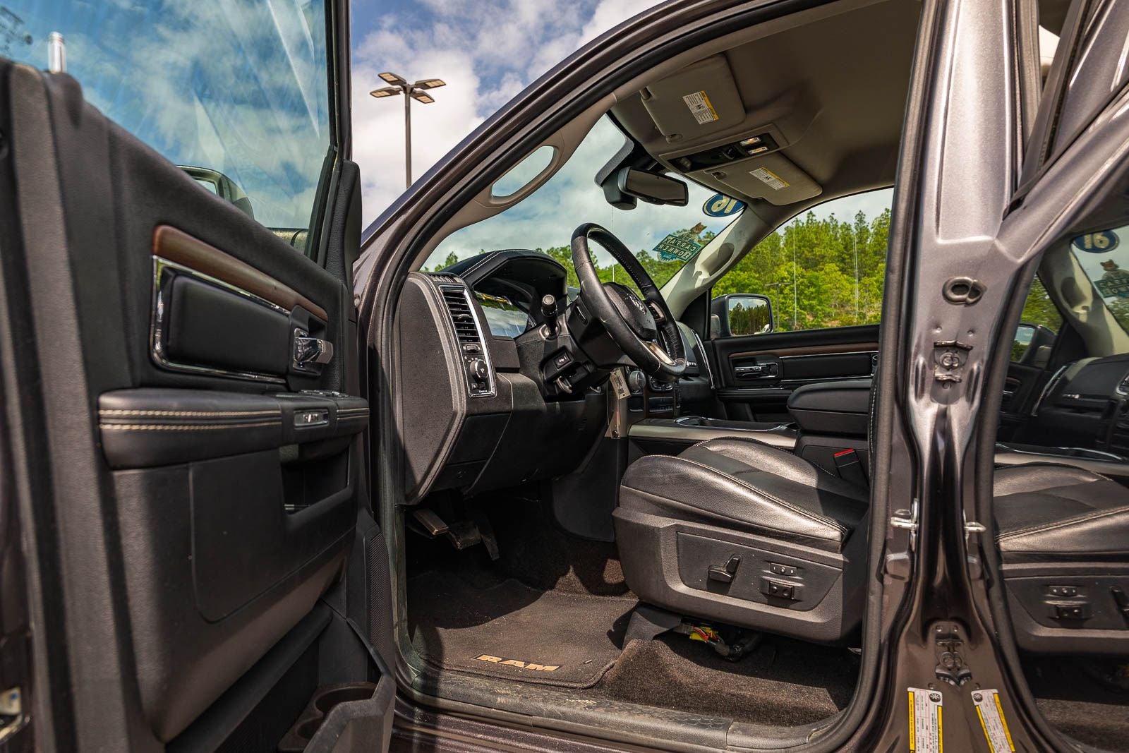 2016 RAM 1500 Laramie
