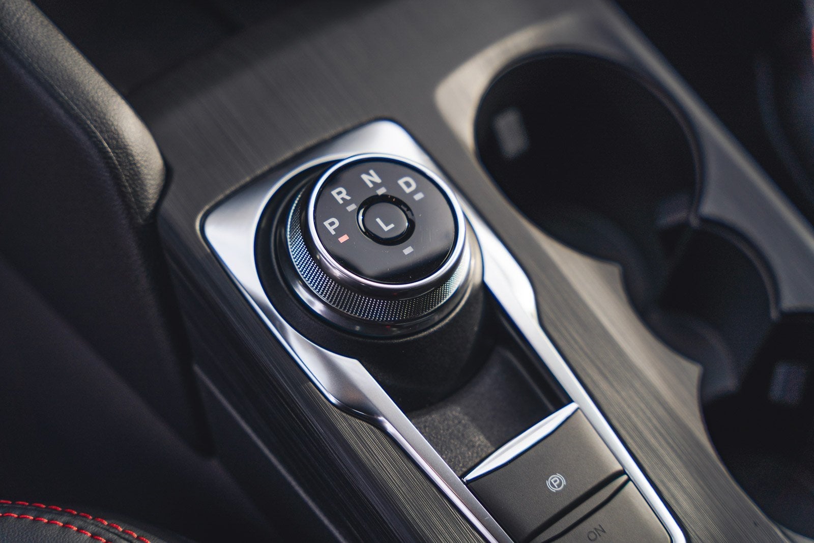 2026 Ford Escape Hybrid ST-Line Select