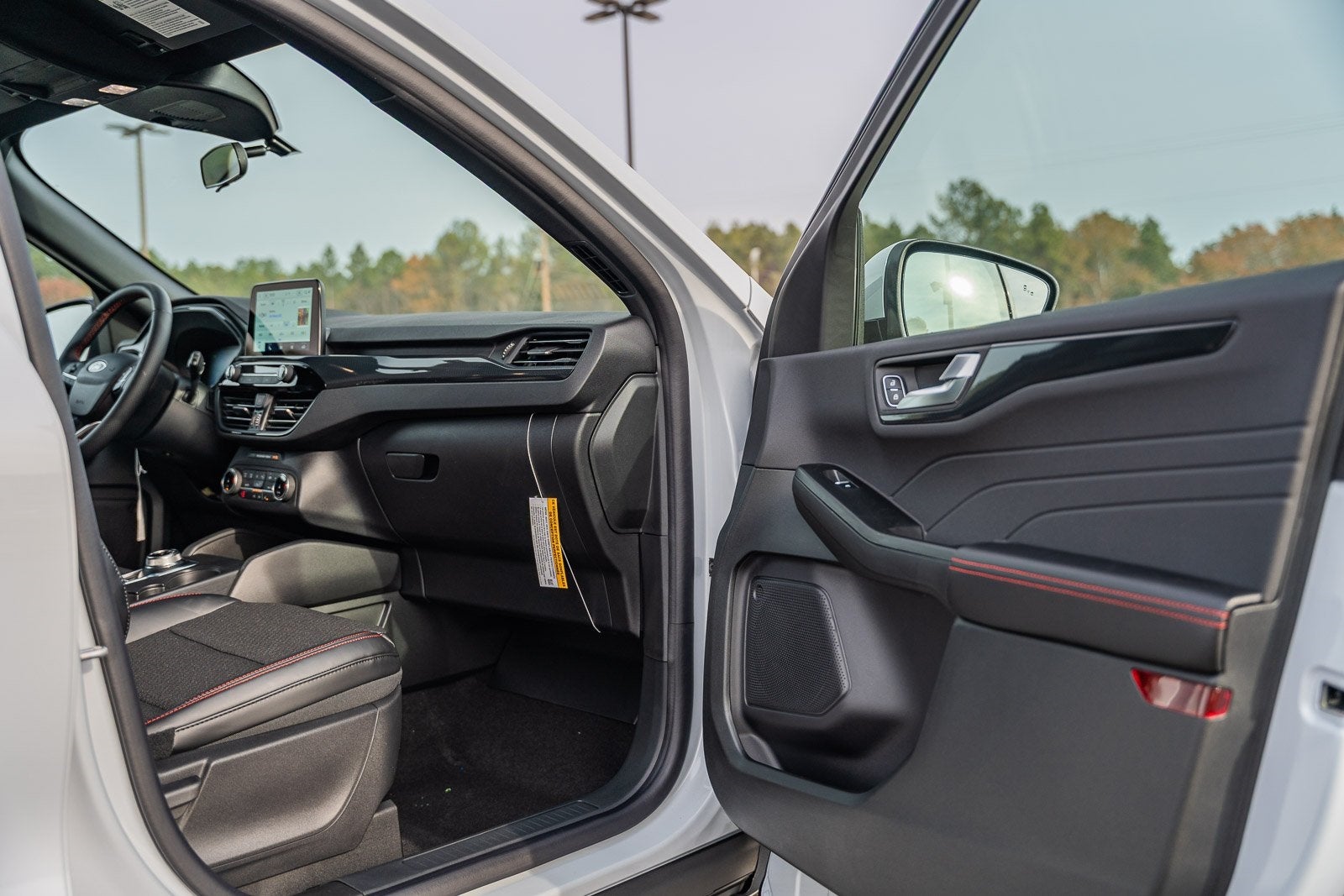 2026 Ford Escape Hybrid ST-Line Select