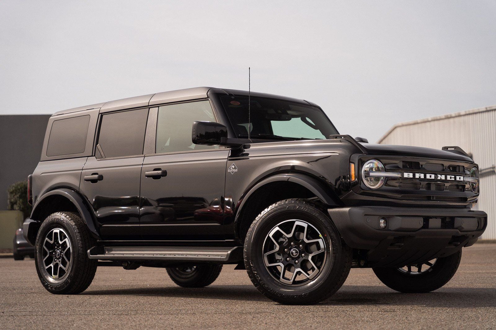 2026 Ford Bronco Outer Banks