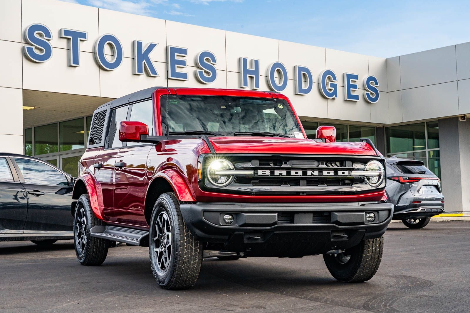 2026 Ford Bronco Outer Banks