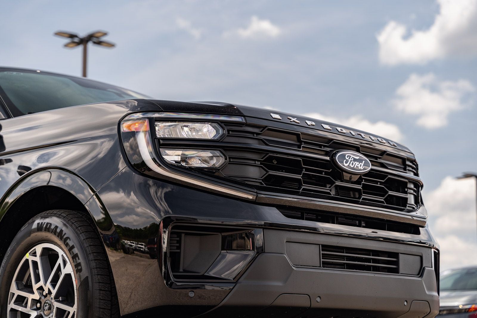 2026 Ford Expedition Active