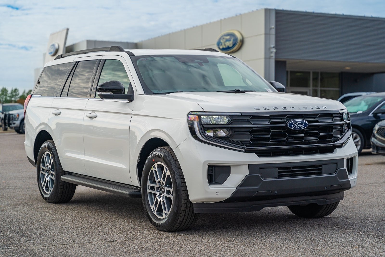 2025 Ford Expedition Active