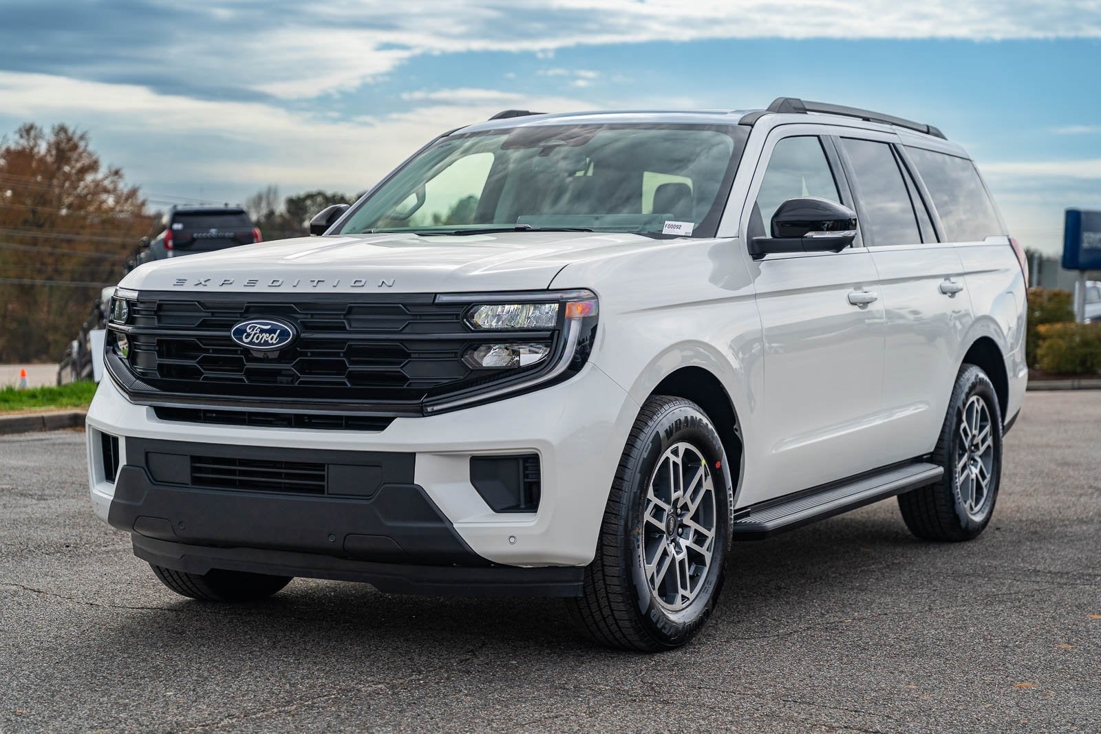 2025 Ford Expedition Active