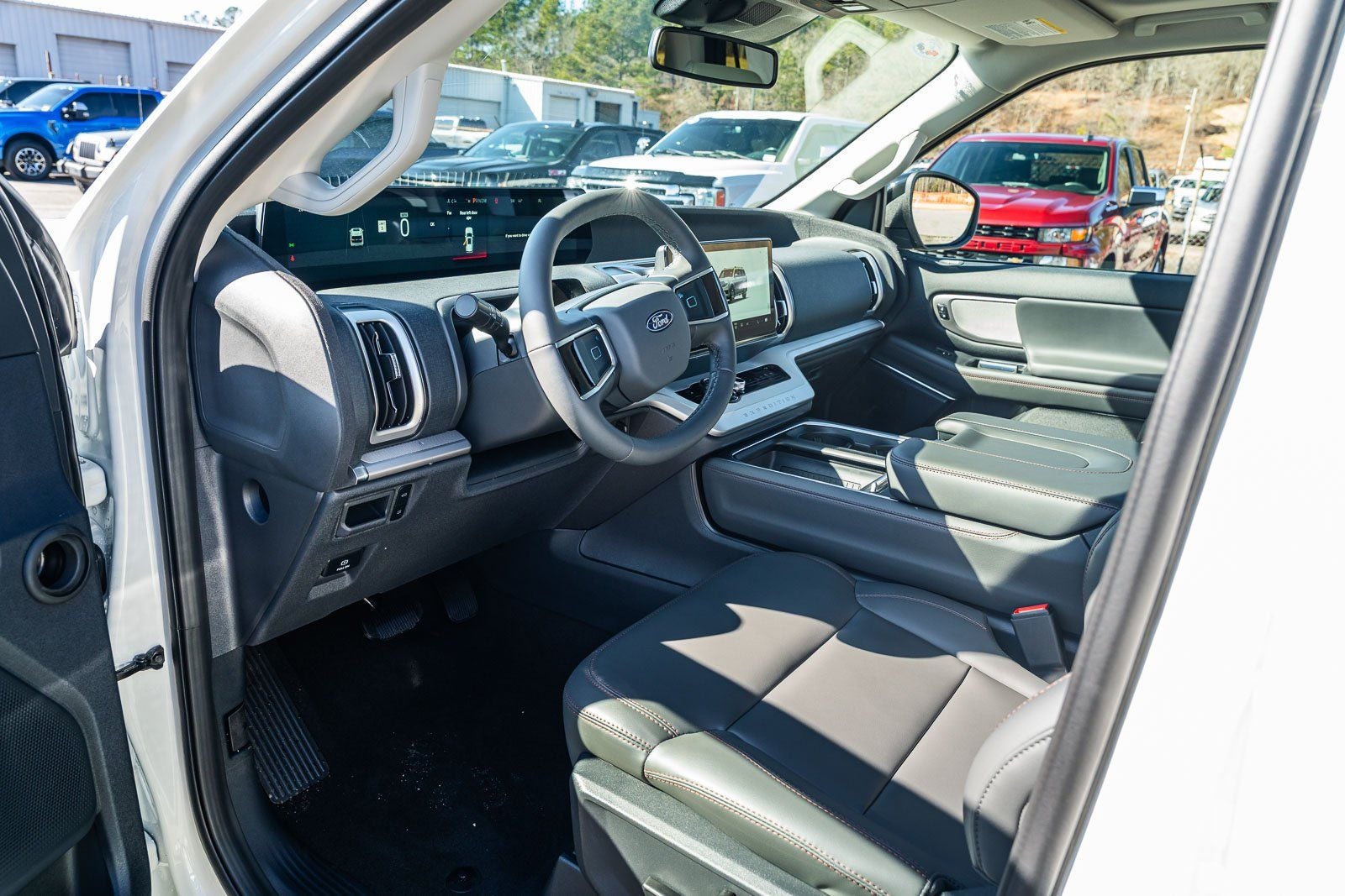 2025 Ford Expedition Active