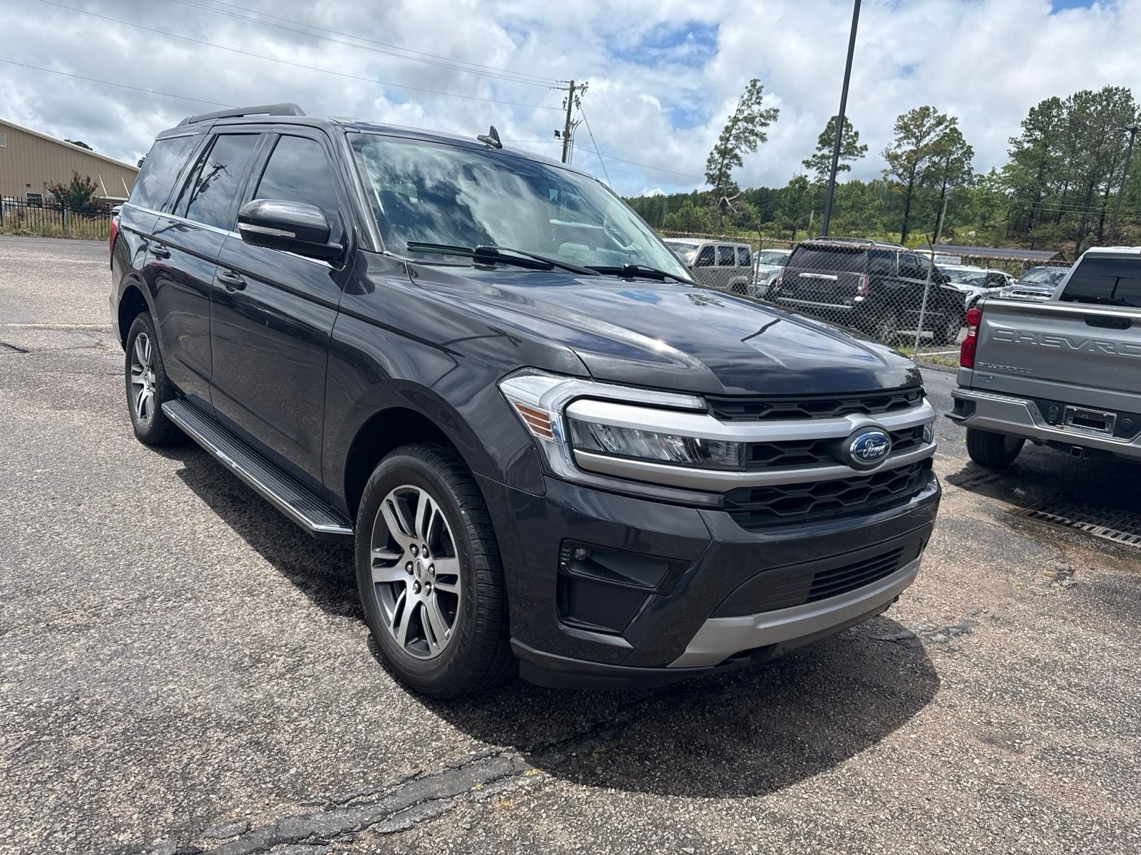 2023 Ford Expedition XLT