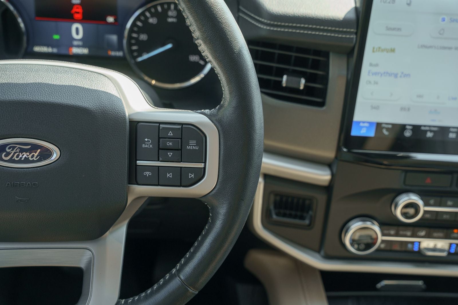 2023 Ford Expedition XLT