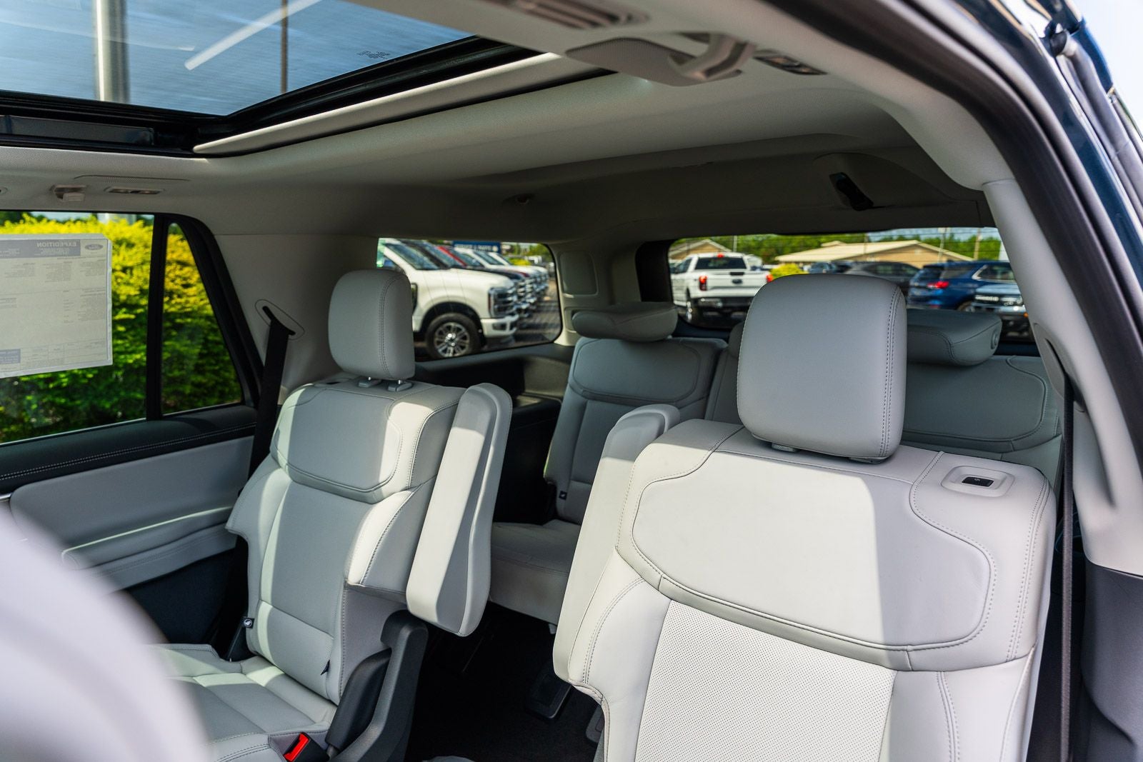 2027 Ford Expedition Platinum
