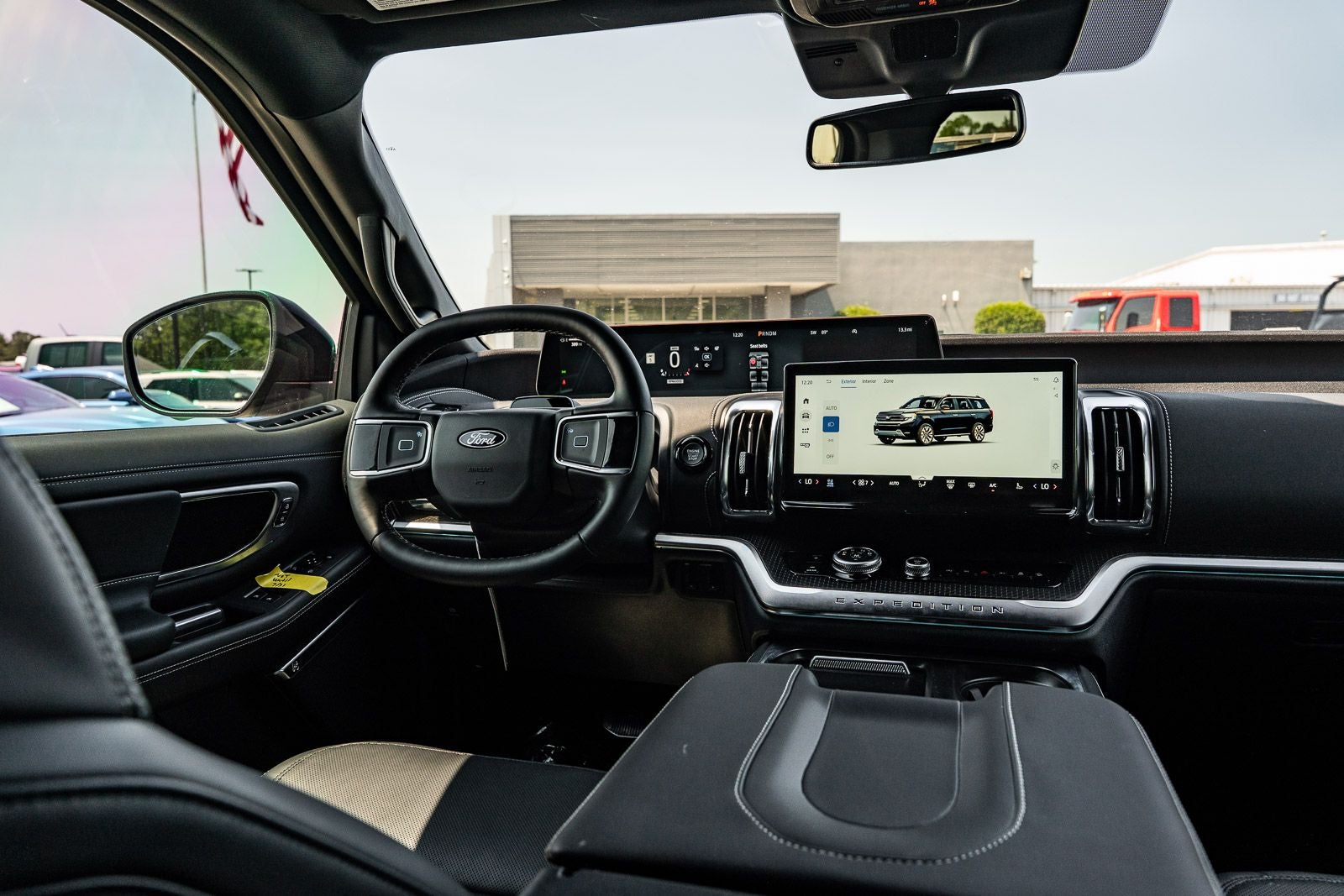 2027 Ford Expedition Platinum
