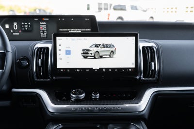 2027 Ford Expedition Platinum