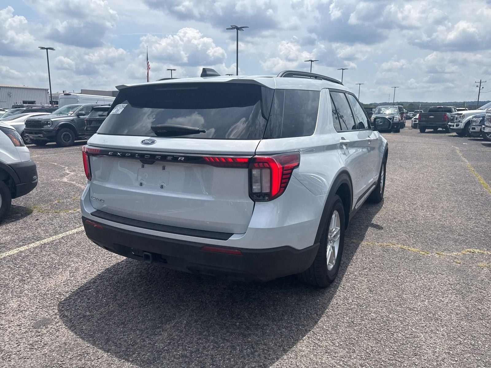 2025 Ford Explorer Active