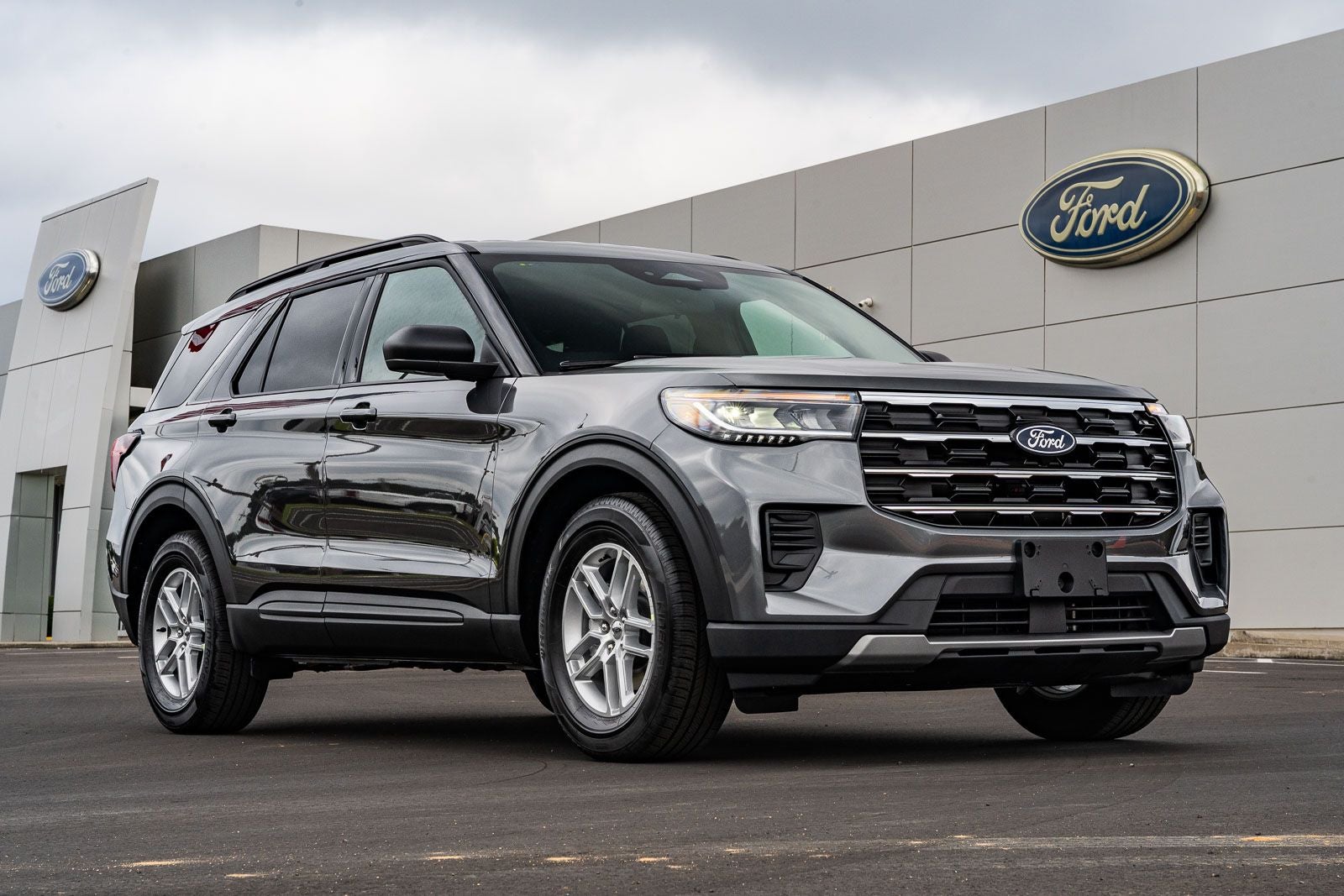 2027 Ford Explorer Active