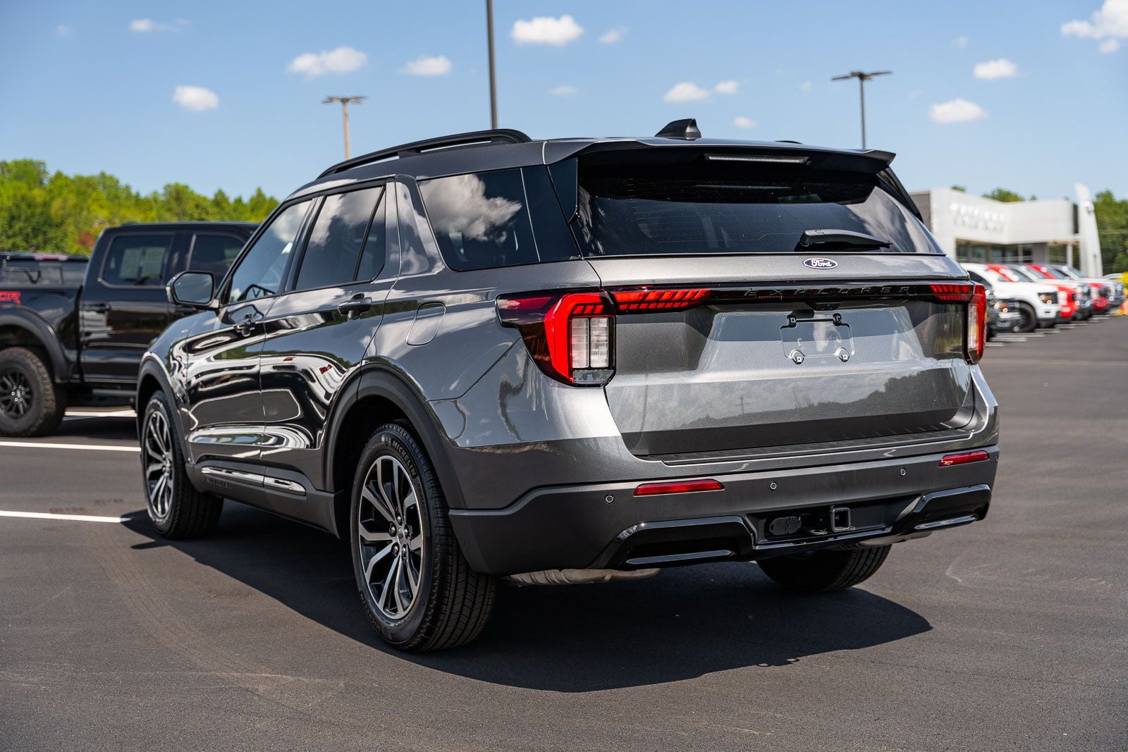 2027 Ford Explorer ST-Line