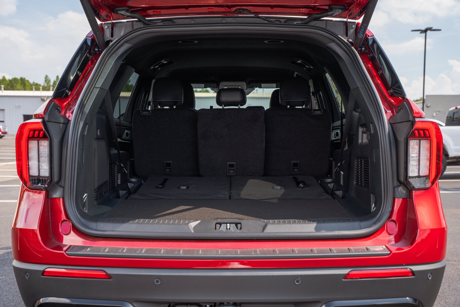 2027 Ford Explorer ST-Line