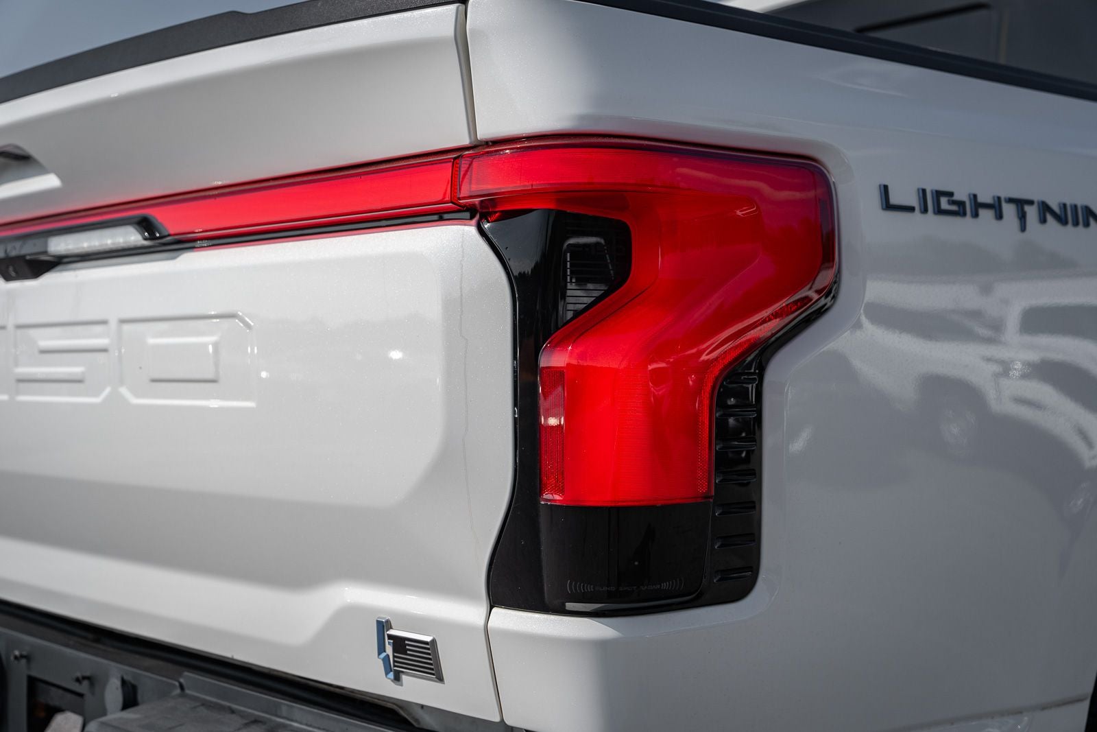 2022 Ford F-150 Lightning Platinum