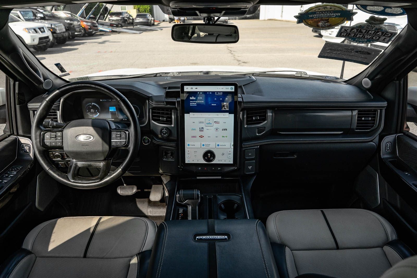 2022 Ford F-150 Lightning Platinum