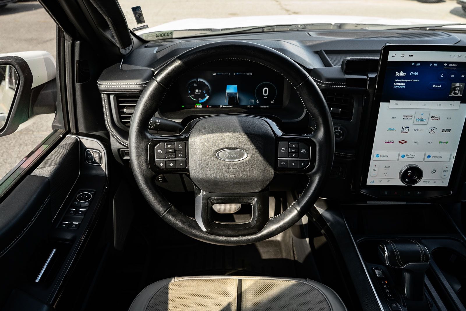 2022 Ford F-150 Lightning Platinum