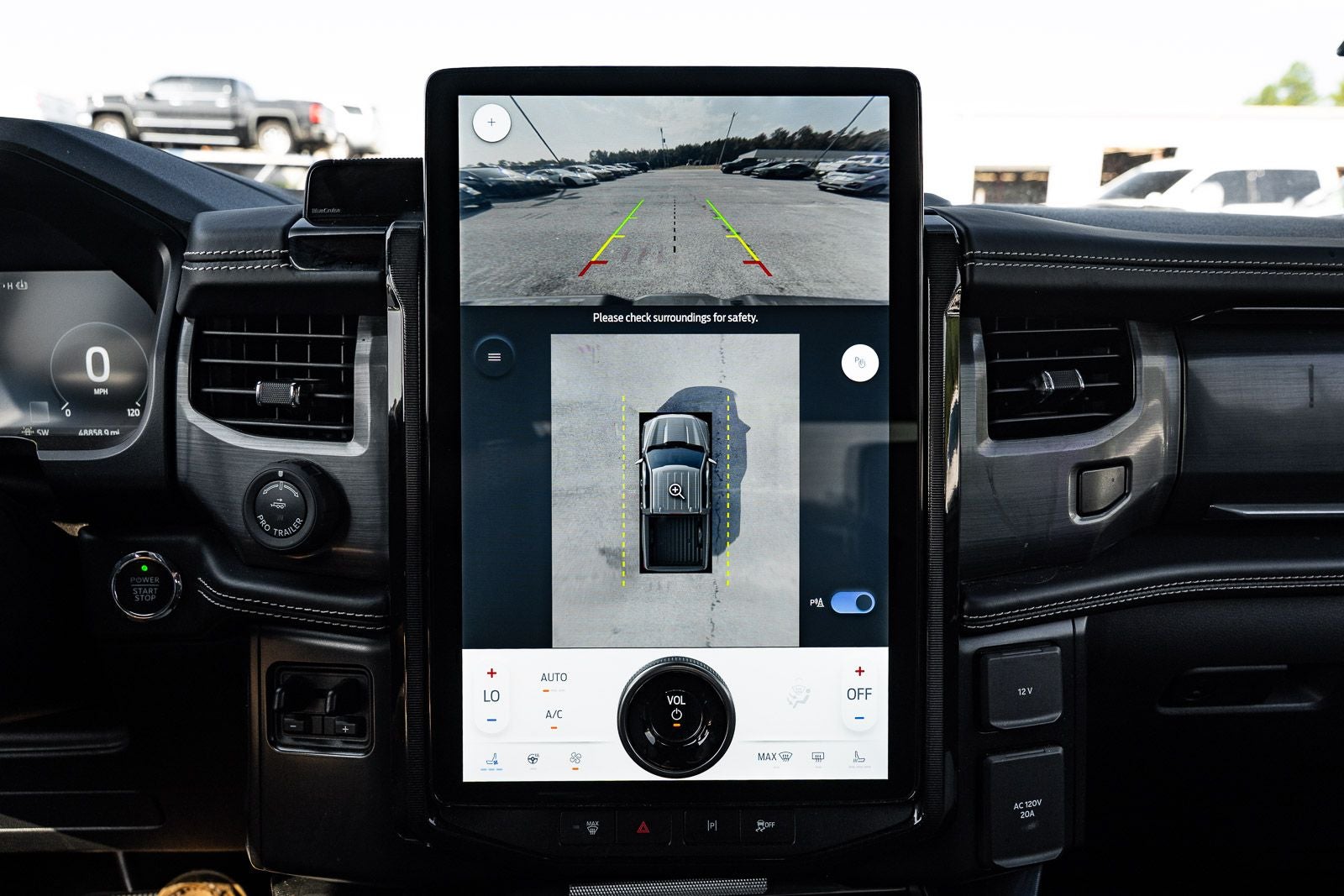 2022 Ford F-150 Lightning Platinum