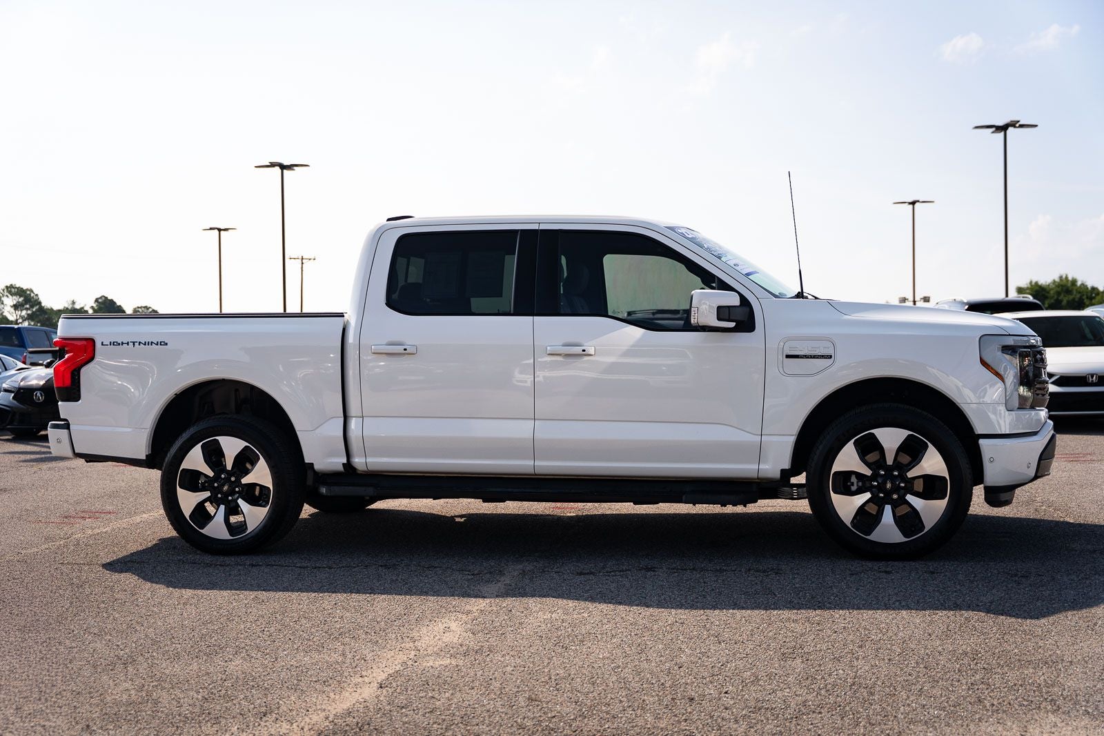 2022 Ford F-150 Lightning Platinum