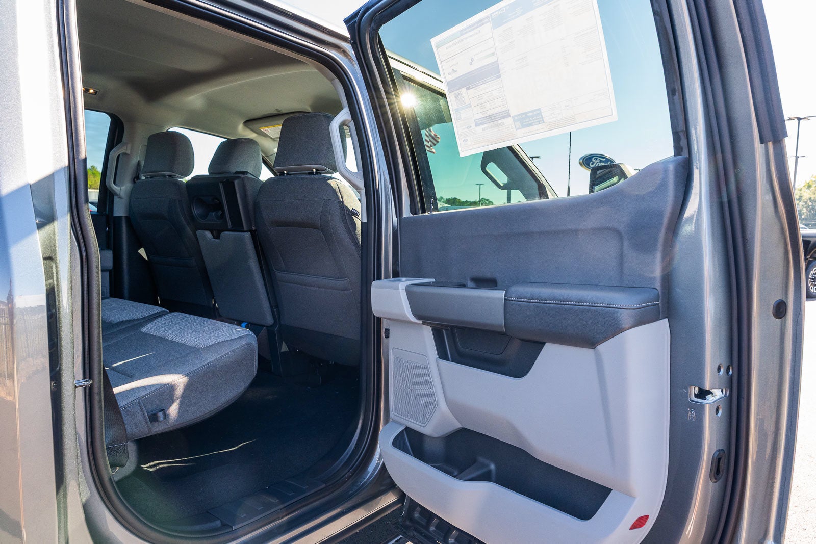 2027 Ford F-250SD XLT