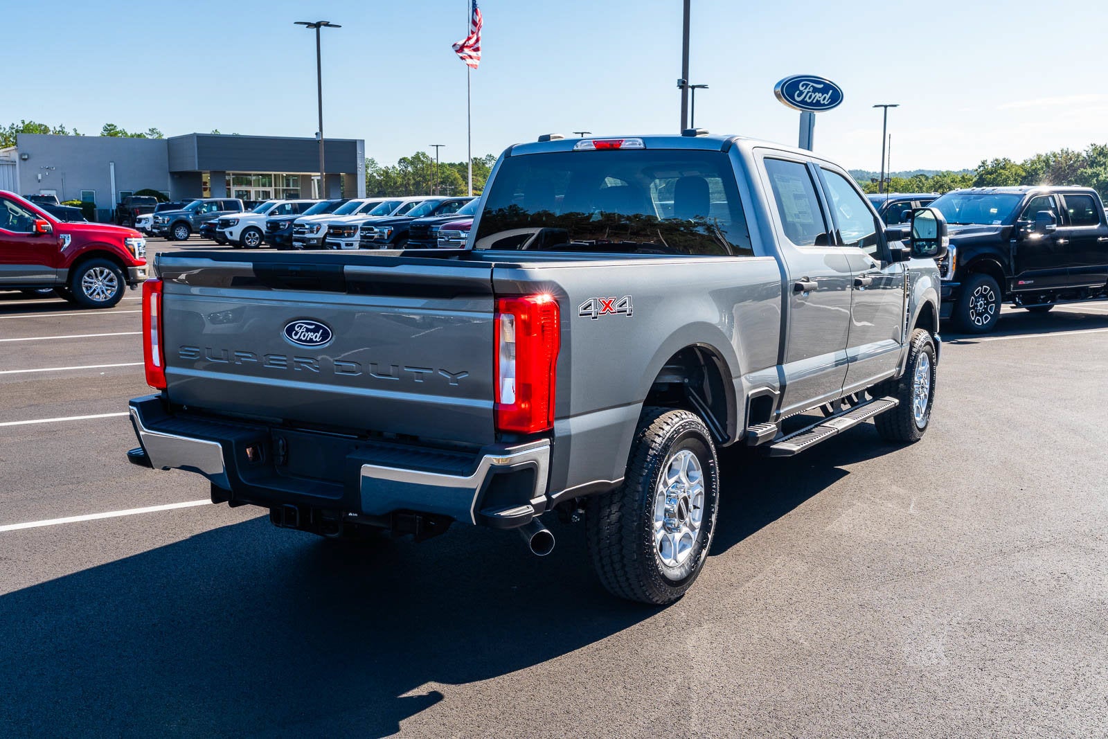2027 Ford F-250SD XLT