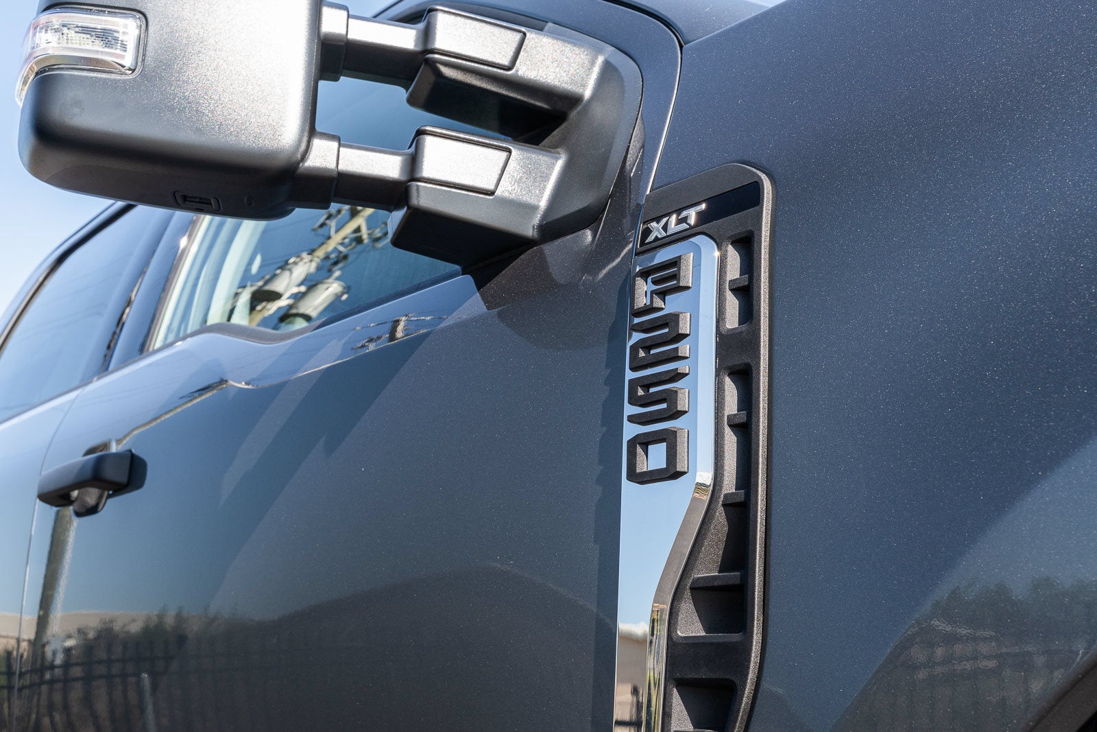 2027 Ford F-250SD XLT