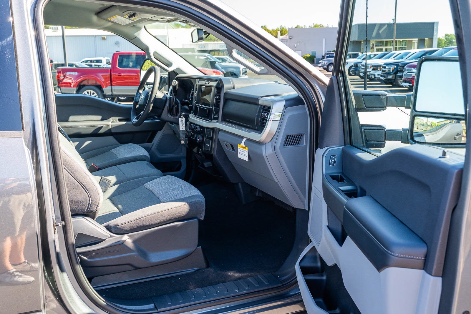2027 Ford F-250SD XLT