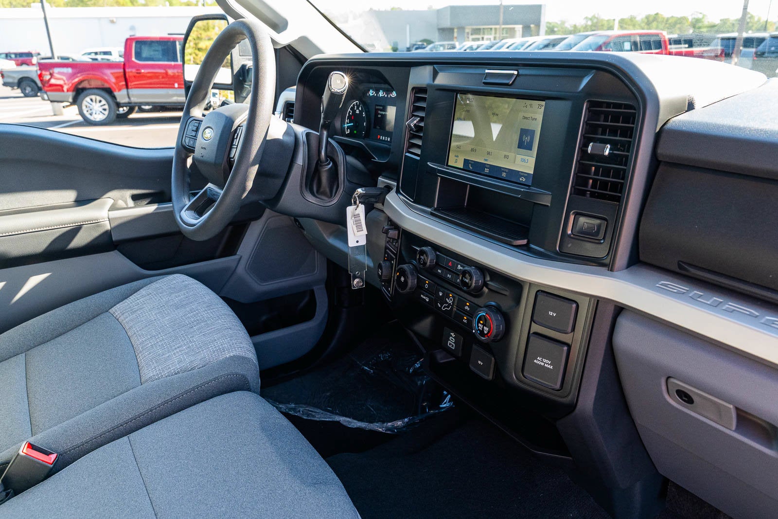 2027 Ford F-250SD XLT