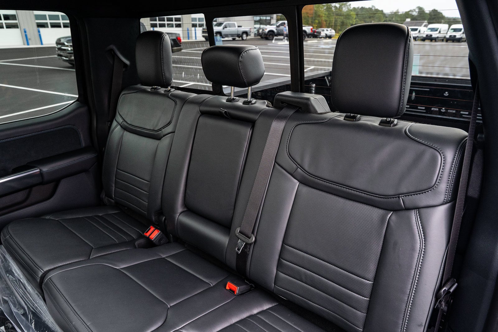 2027 Ford F-250SD Platinum
