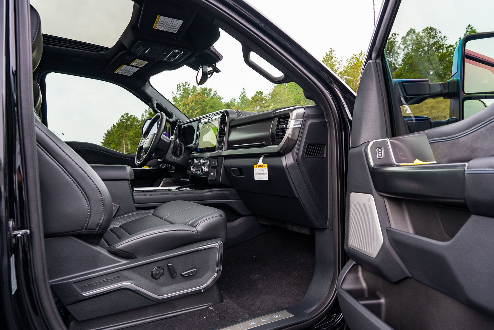 2027 Ford F-250SD Platinum