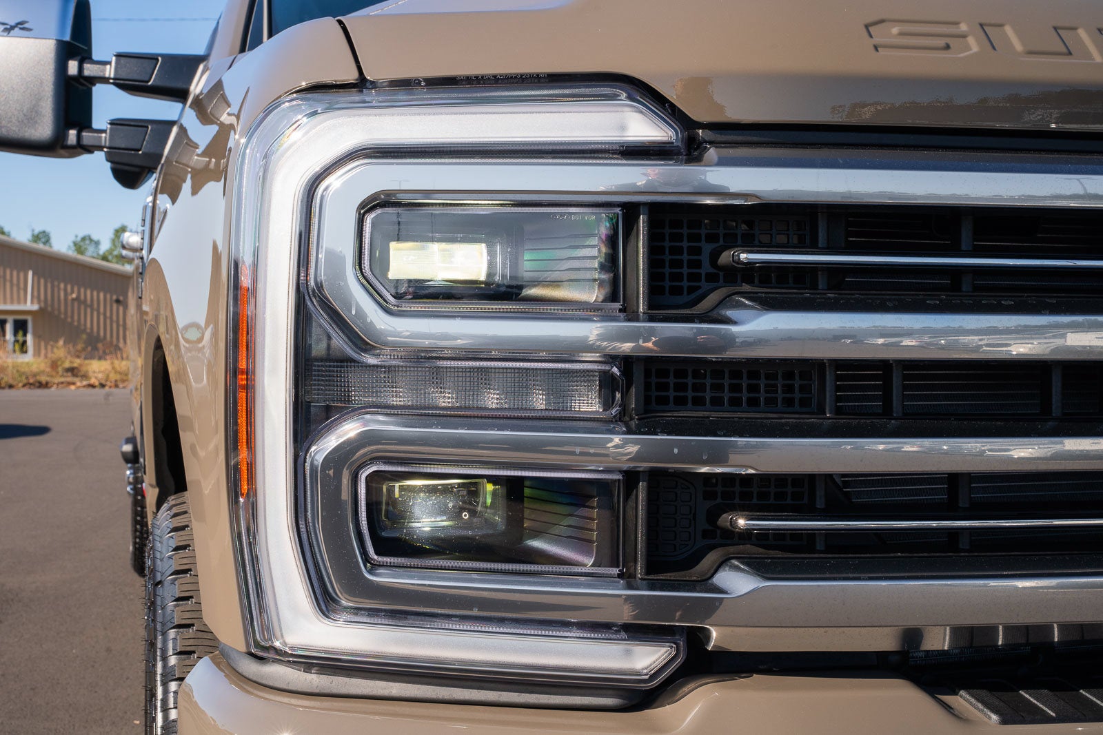2027 Ford F-350SD Platinum