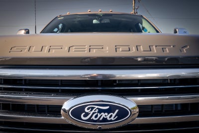 2027 Ford F-350SD Platinum